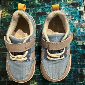 See Kai Run sz 8 Toddler Shoes in Blue and Gray